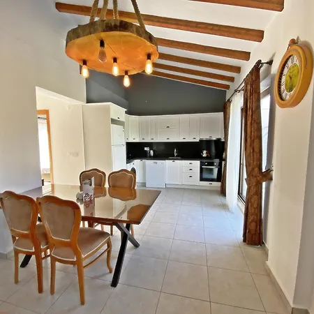 Likya Garnet 2+1 Villa, Oezel Havuzlu, * Φετιγιέ